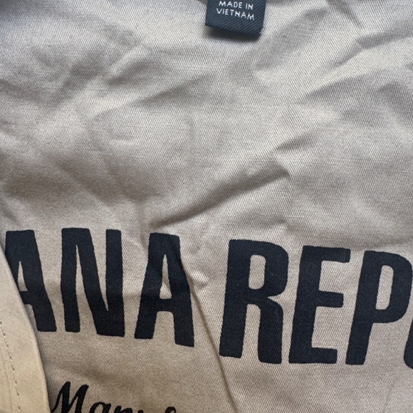 Banana Republic Safari Vest (M) - Picture 6 of 6